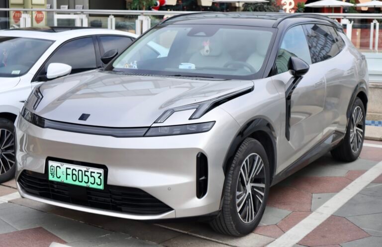 Lynk & Co 08