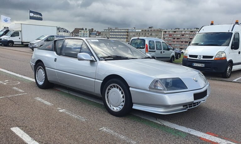 Renault Alpine GTA