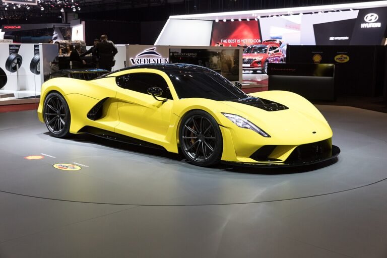 Hennessey Performance Engineering Hennessey Venom F5