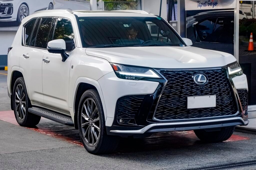 Lexus LX