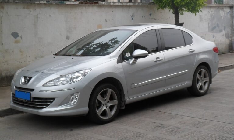 Peugeot 408