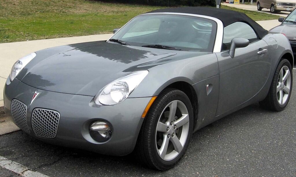 General Motors Pontiac Solstice